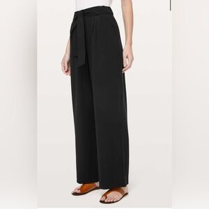 Lululemon Noir Pants